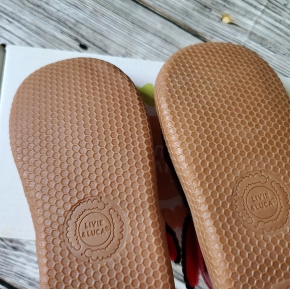 Livie and Luca Metallic Red Ruche Mary Jane Shoes NIB - Picture 8 of 13